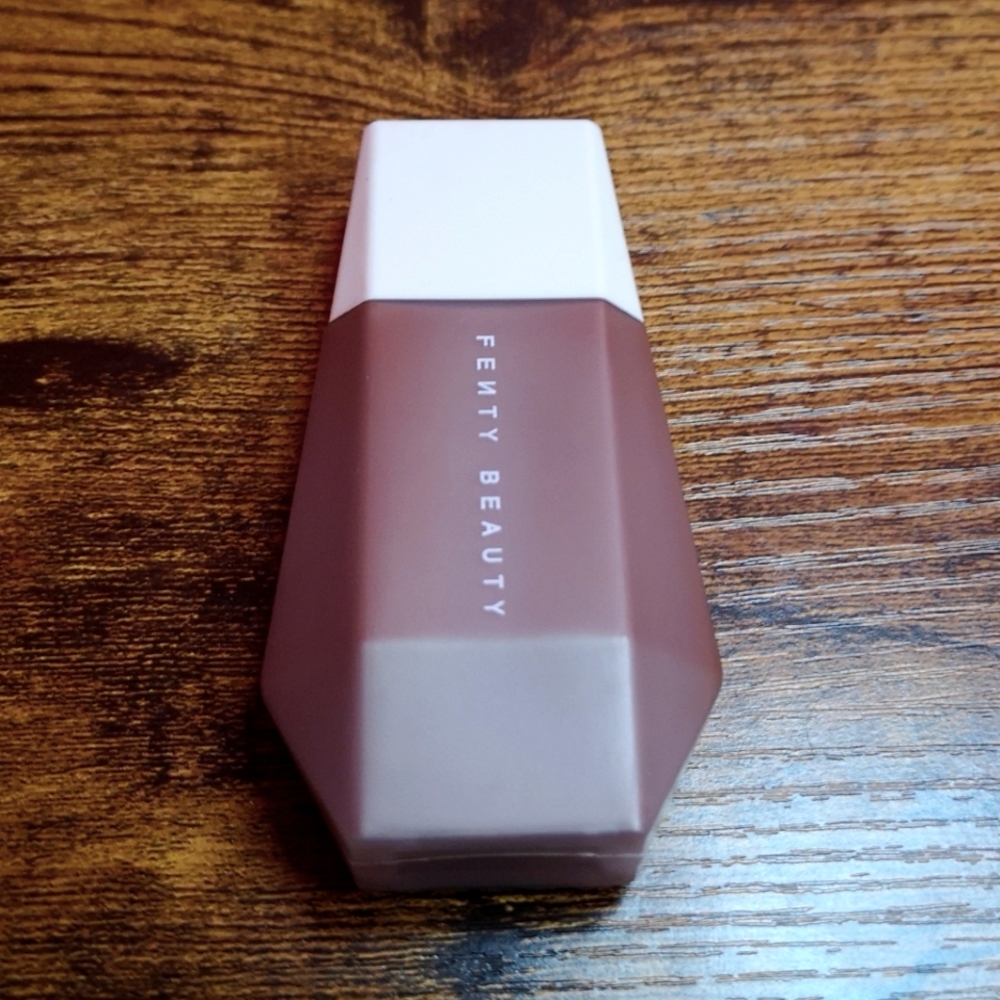 Fenty Beauty Eaze Drop Blurring Skin Tint